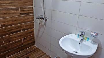 Фото номера Двухместный номер с 1 кроватью, вид на сад Гостевой дом KISI HOUSE г. Kisiskhevi 10