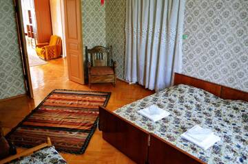 Фото номера Трехместный номер, вид на сад Гостевой дом KISI HOUSE г. Kisiskhevi 4